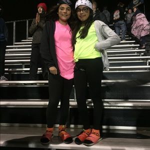 Meet your Posher, Crystal